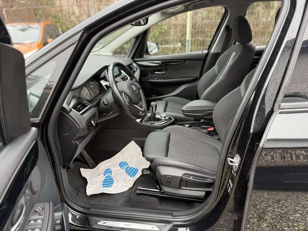 BMW 2 Series 216 216 i Sport Line 07/2019-photo-10