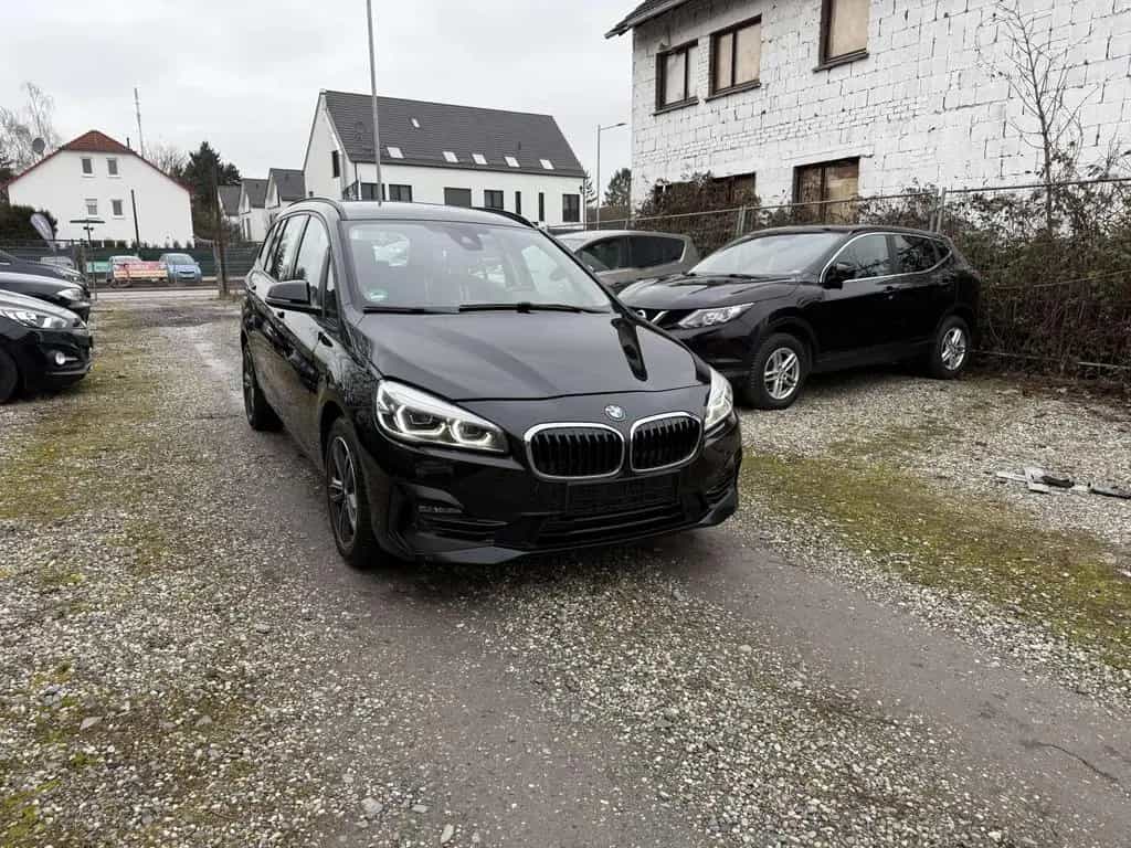 BMW 2 Series 216 216 i Sport Line 07/2019-photo-2