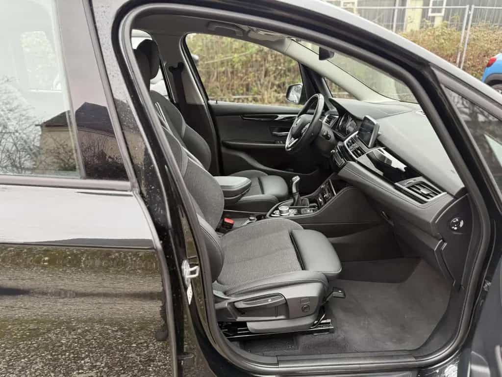 BMW 2 Series 216 216 i Sport Line 07/2019-photo-8