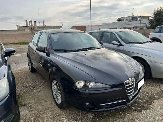 Alfa Romeo 147 ROMEO 147 1.9 JTD (120) 5 porte 05/2008-photo-0