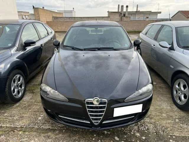 Alfa Romeo 147 ROMEO 147 1.9 JTD (120) 5 porte 05/2008-photo-1