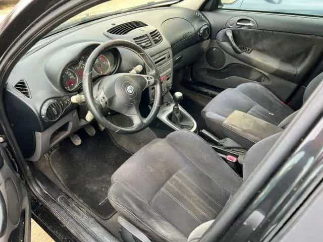 Alfa Romeo 147 ROMEO 147 1.9 JTD (120) 5 porte 05/2008-photo-5