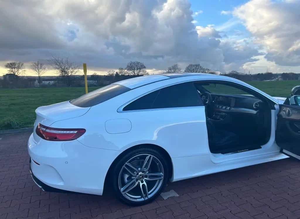 Mercedes-Benz E-Class 200 Coupé AMG - Pano - Burmester - 9G Tronic 07/2018-photo-3