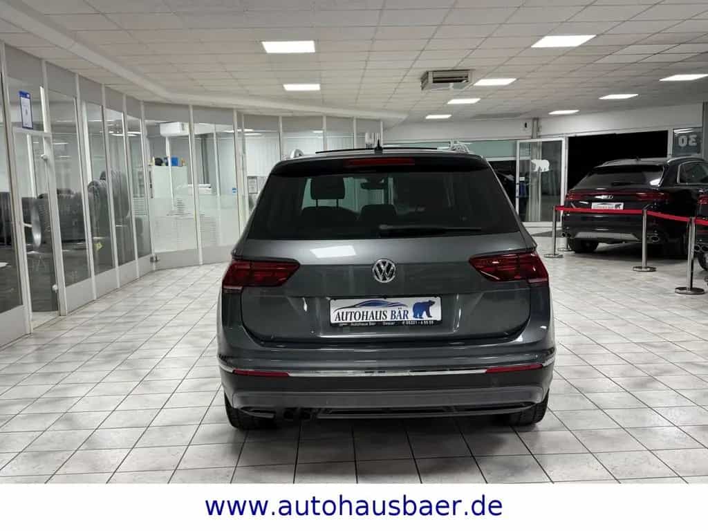 Volkswagen Tiguan Highline BMT/Start-Stopp 4Motion*PANO*ACC 03/2017-photo-7