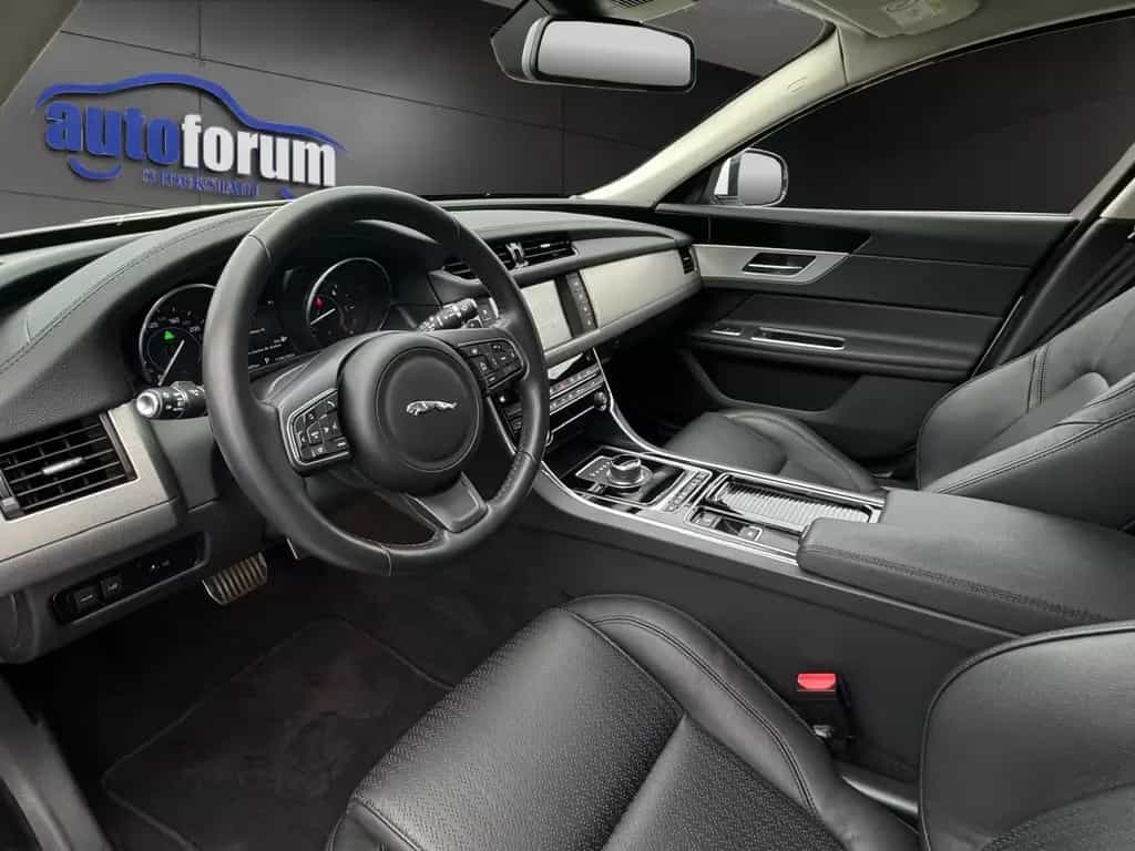 Jaguar XF Prestige ACC°LEDER°BI-XENON°TOTWINKEL°SPURH 03/2017-photo-14