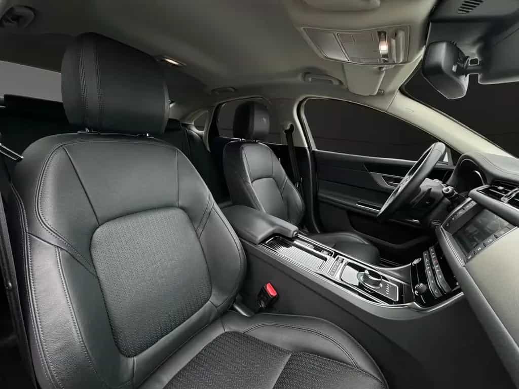 Jaguar XF Prestige ACC°LEDER°BI-XENON°TOTWINKEL°SPURH 03/2017-photo-17