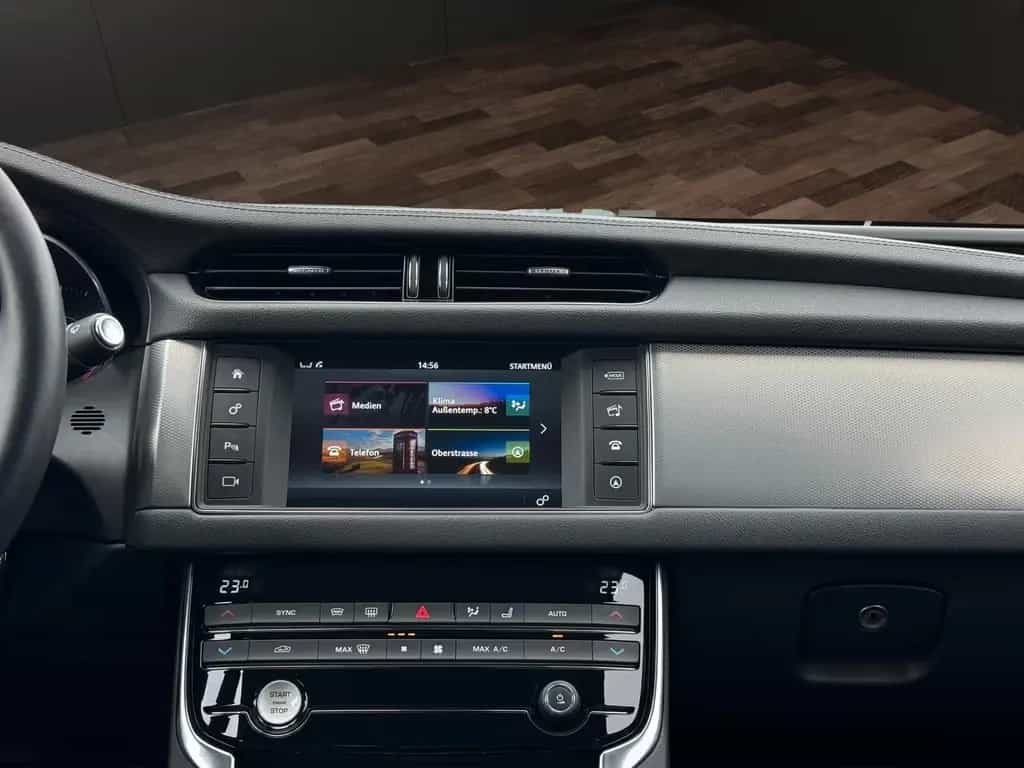 Jaguar XF Prestige ACC°LEDER°BI-XENON°TOTWINKEL°SPURH 03/2017-photo-19
