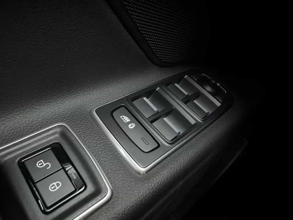 Jaguar XF Prestige ACC°LEDER°BI-XENON°TOTWINKEL°SPURH 03/2017-photo-31
