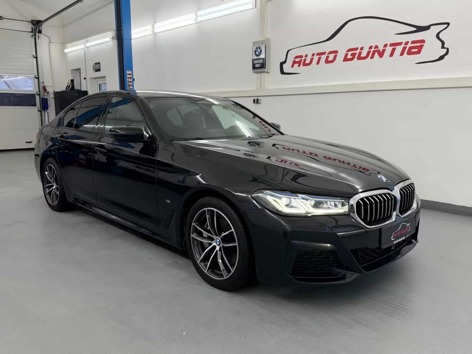 BMW 5 Series 08/2021-photo-0