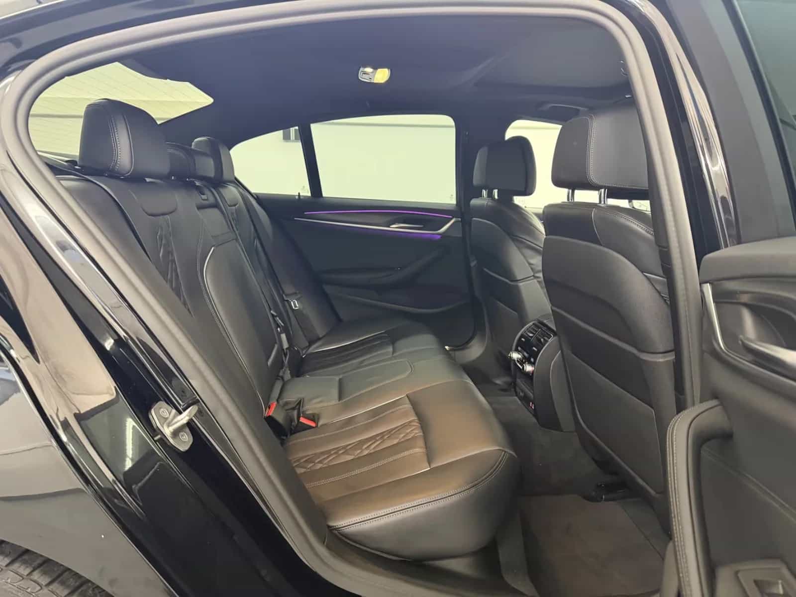 BMW 5 Series 08/2021-photo-18