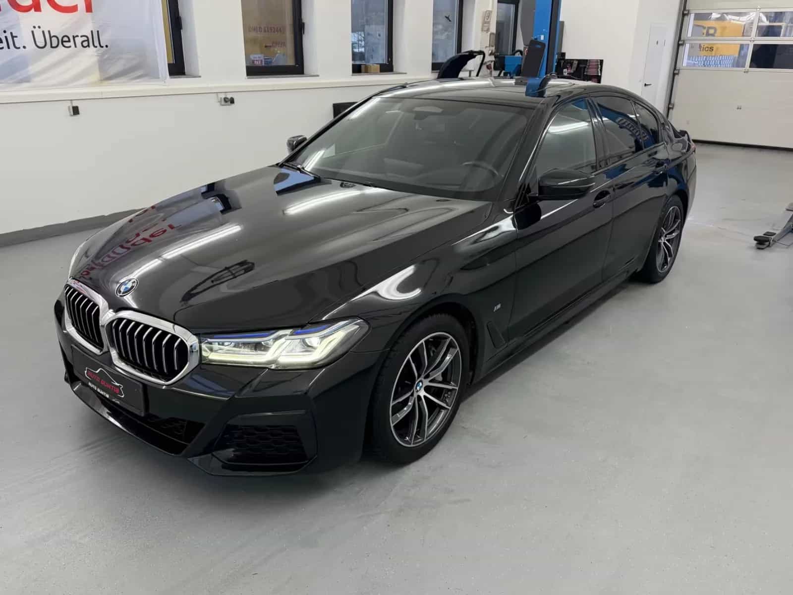 BMW 5 Series 08/2021-photo-3