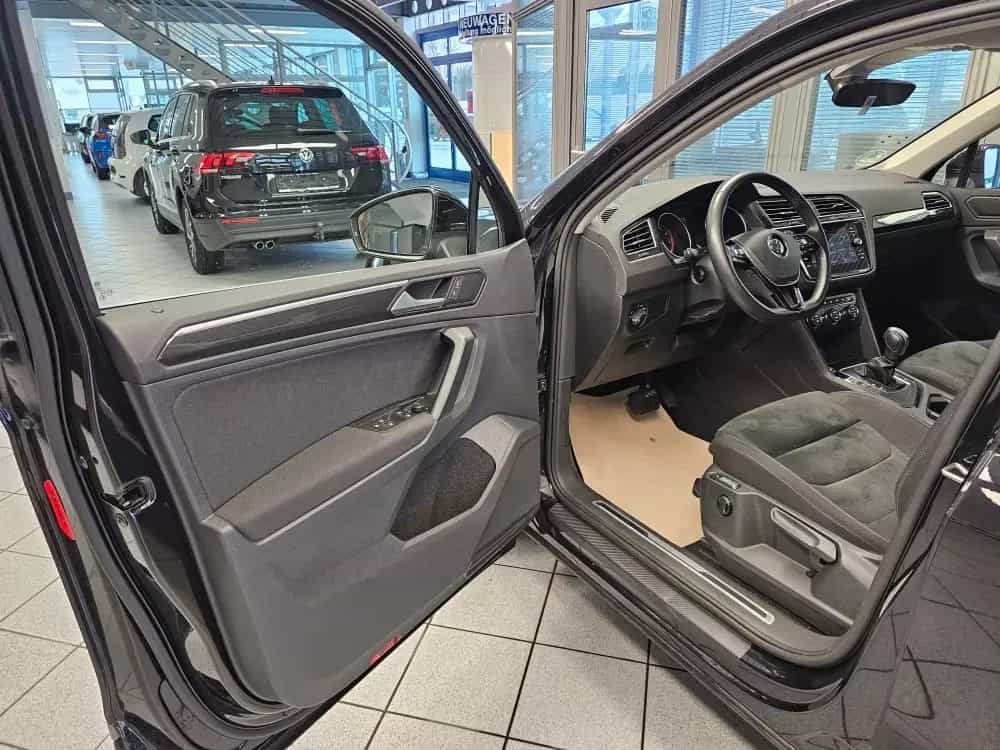 Volkswagen Tiguan Comfortline AHK,Allwetter,Navi,Sitzh.,PDC 01/2020-photo-27