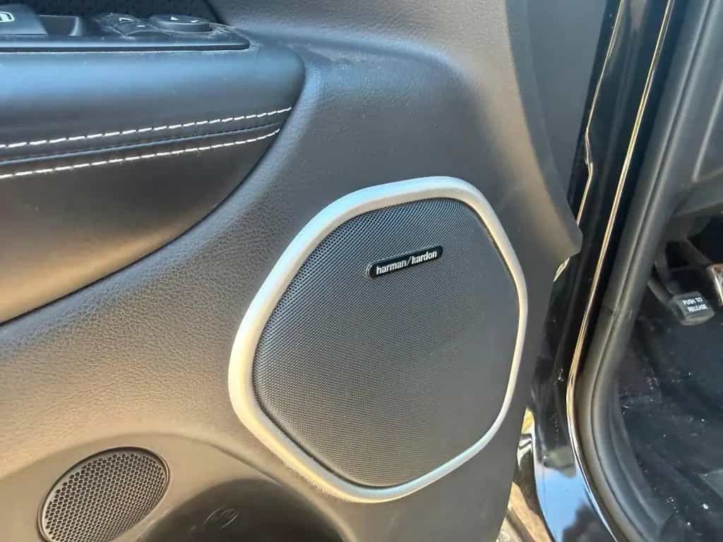 Jeep Grand Cherokee 6,4 SRT Navi*BiXenon*GRA*Pano*Kam 01/2016-photo-15