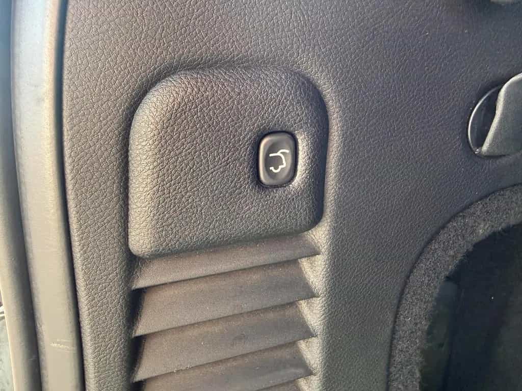 Jeep Grand Cherokee 6,4 SRT Navi*BiXenon*GRA*Pano*Kam 01/2016-photo-7
