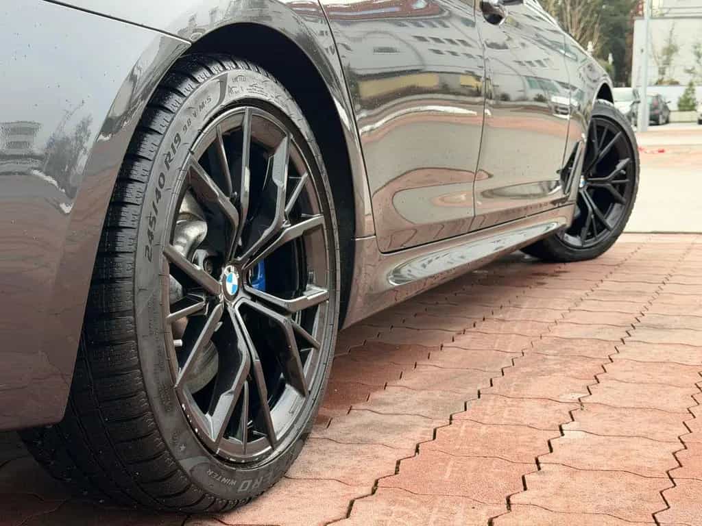 BMW 5 Series 520d xD M Sport Standh.HUDACCKameraLaserGarantie 03/2022-photo-2