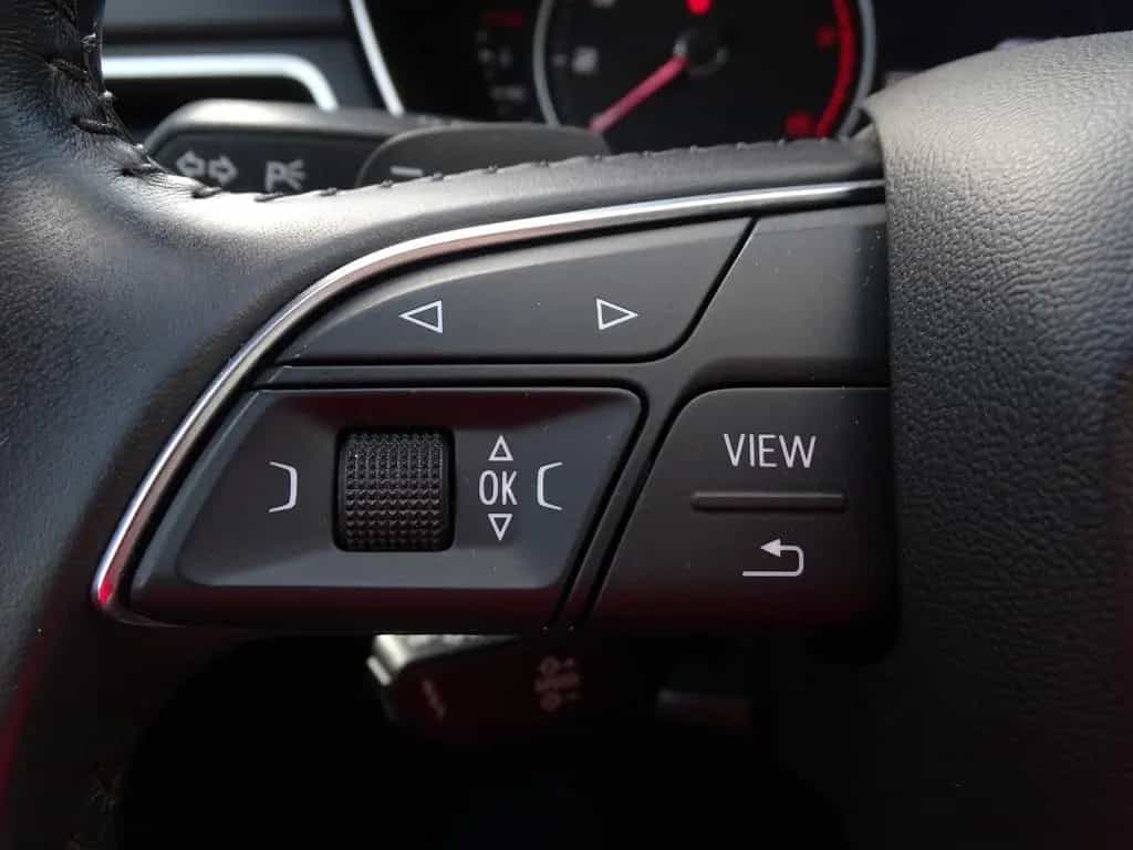 Audi A4 Avant 1.4 TFSI S Line LED Navi Kamera DAB 01/2018-photo-16