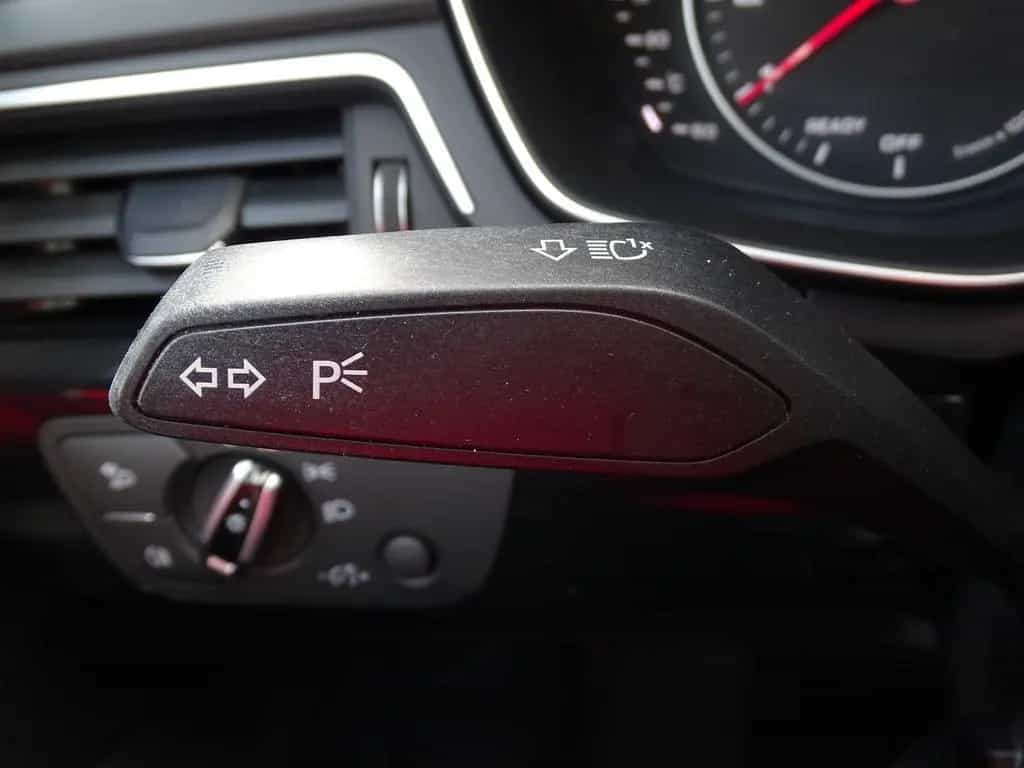 Audi A4 Avant 1.4 TFSI S Line LED Navi Kamera DAB 01/2018-photo-17