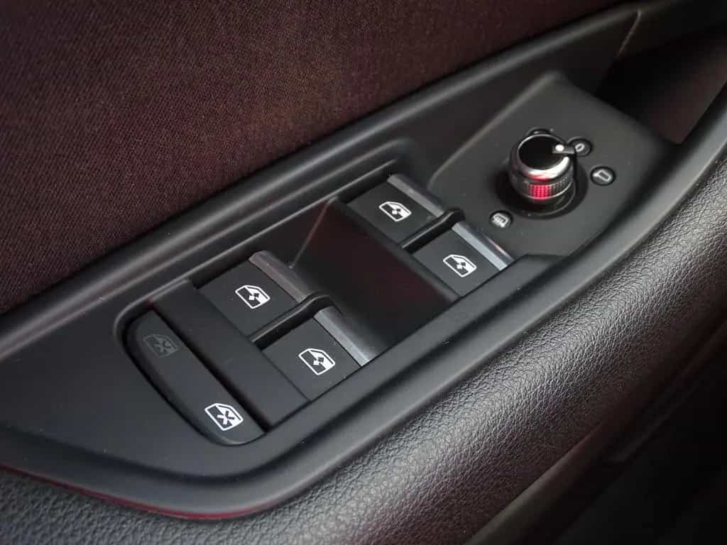 Audi A4 Avant 1.4 TFSI S Line LED Navi Kamera DAB 01/2018-photo-23