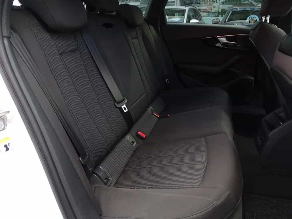 Audi A4 Avant 1.4 TFSI S Line LED Navi Kamera DAB 01/2018-photo-26