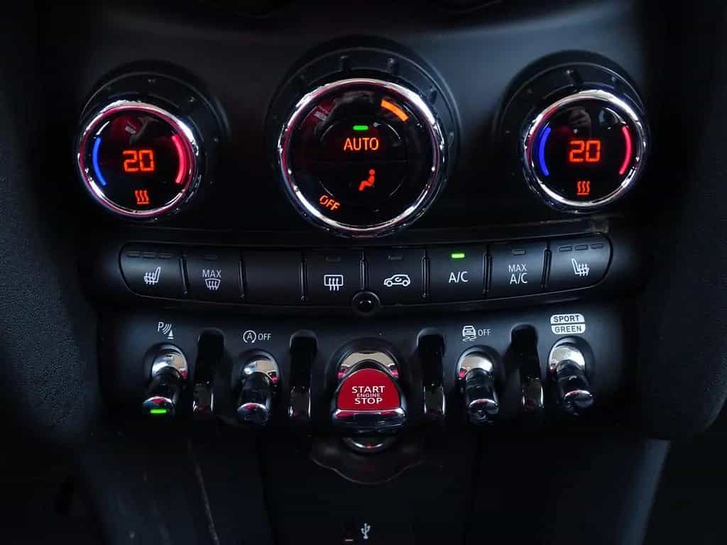 MINI Cooper 1.5 Automatik LED VC DAB SHZ PDC ACC 09/2020-photo-12