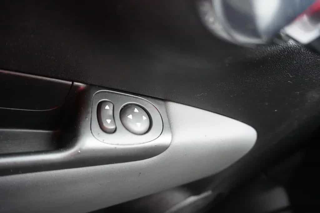 Abarth 595 1.4 T-Jet DAB PDC Klima Bluetooth Sportsitze 08/2023-photo-11