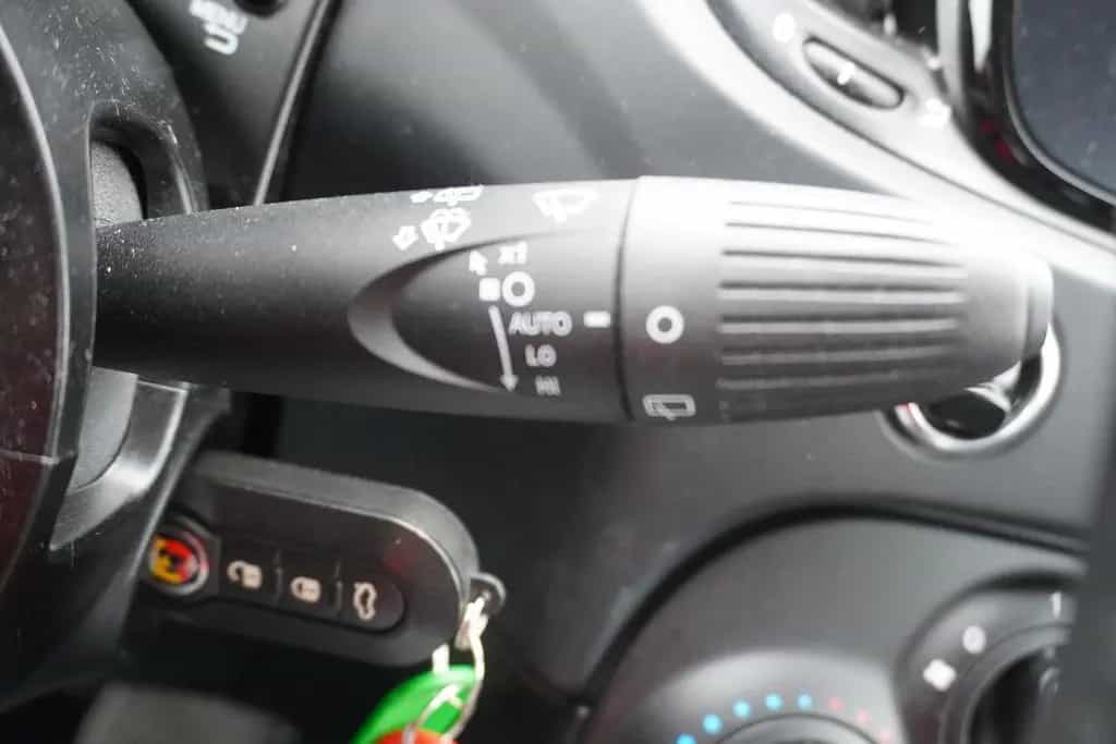 Abarth 595 1.4 T-Jet DAB PDC Klima Bluetooth Sportsitze 08/2023-photo-13