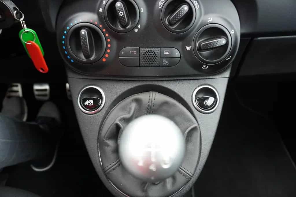 Abarth 595 1.4 T-Jet DAB PDC Klima Bluetooth Sportsitze 08/2023-photo-26