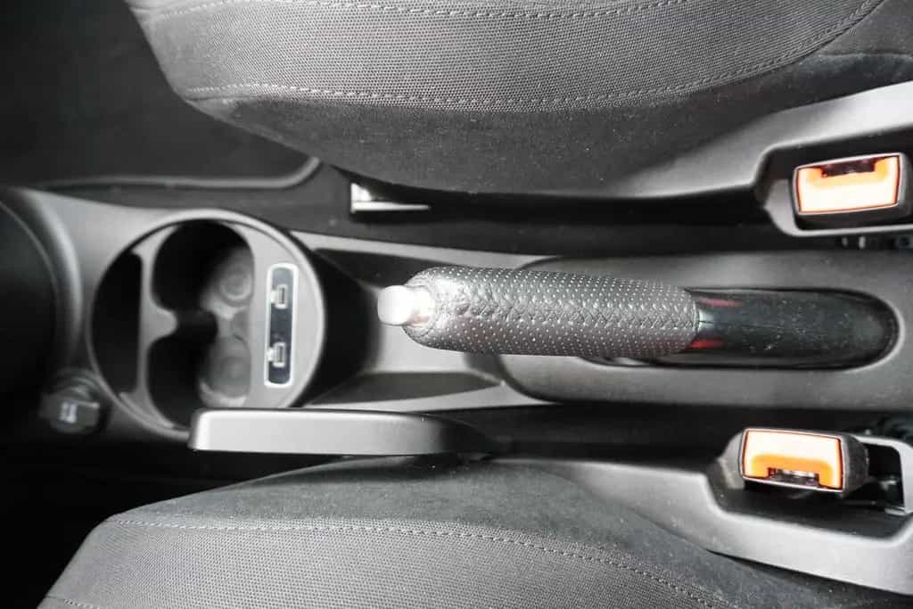Abarth 595 1.4 T-Jet DAB PDC Klima Bluetooth Sportsitze 08/2023-photo-28