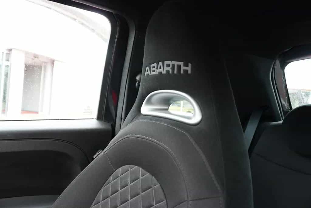 Abarth 595 1.4 T-Jet DAB PDC Klima Bluetooth Sportsitze 08/2023-photo-29