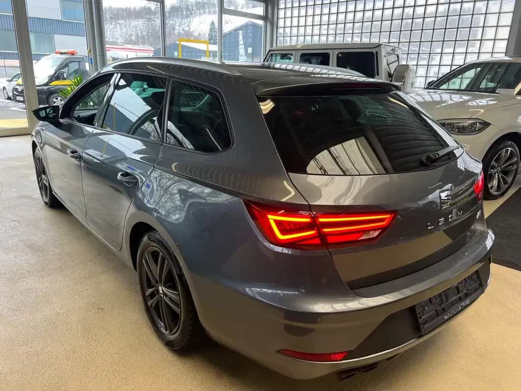 Seat Leon ST 1.8 FR *1.HAND*AMBIENTE-BELEUCHTUNG* 05/2018-photo-4