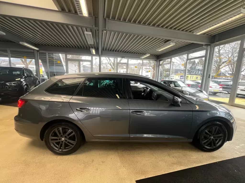 Seat Leon ST 1.8 FR *1.HAND*AMBIENTE-BELEUCHTUNG* 05/2018-photo-7