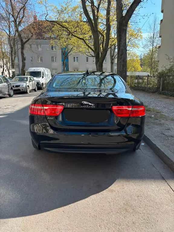 Jaguar XE E-Performance 163PS Prestige Automatik Pr... 01/2018-photo-2