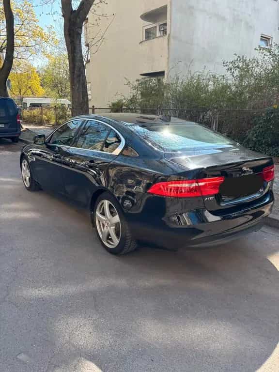 Jaguar XE E-Performance 163PS Prestige Automatik Pr... 01/2018-photo-3
