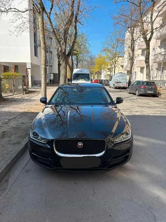 Jaguar XE E-Performance 163PS Prestige Automatik Pr... 01/2018-photo-4