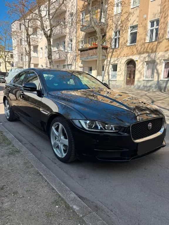 Jaguar XE E-Performance 163PS Prestige Automatik Pr... 01/2018-photo-5