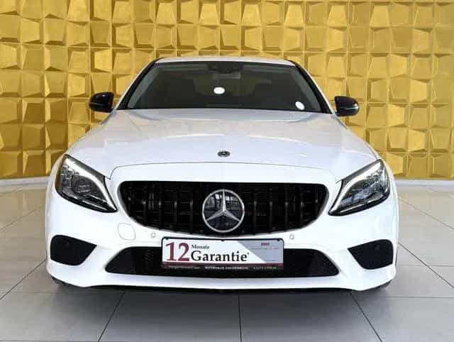 Mercedes-Benz C-Class 300 *TEMPO*SHZ*NAVI*HEAD UP*SCHALTWIPPEN*CAM* 10/2018-photo-1