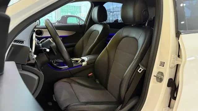 Mercedes-Benz C-Class 300 *TEMPO*SHZ*NAVI*HEAD UP*SCHALTWIPPEN*CAM* 10/2018-photo-10