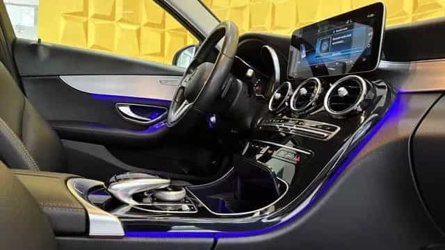 Mercedes-Benz C-Class 300 *TEMPO*SHZ*NAVI*HEAD UP*SCHALTWIPPEN*CAM* 10/2018-photo-18