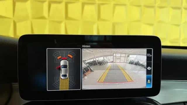 Mercedes-Benz C-Class 300 *TEMPO*SHZ*NAVI*HEAD UP*SCHALTWIPPEN*CAM* 10/2018-photo-29