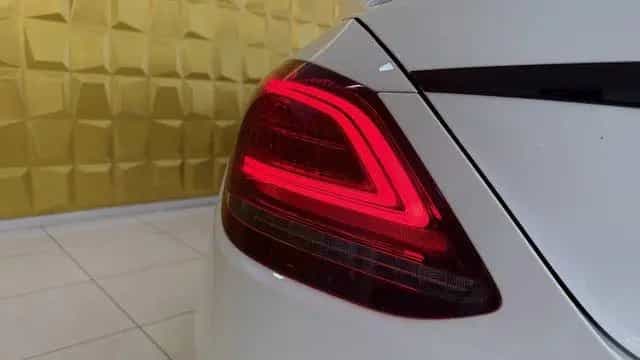 Mercedes-Benz C-Class 300 *TEMPO*SHZ*NAVI*HEAD UP*SCHALTWIPPEN*CAM* 10/2018-photo-7