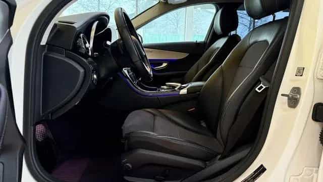 Mercedes-Benz C-Class 300 *TEMPO*SHZ*NAVI*HEAD UP*SCHALTWIPPEN*CAM* 10/2018-photo-9