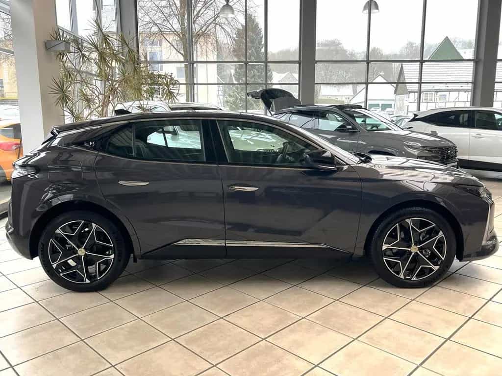 DS Automobiles DS4 1.2 Mild-Hybrid 136 Édition France RFK|AHK 04/2025-photo-1