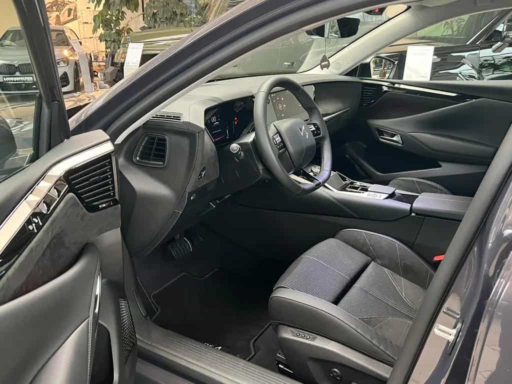 DS Automobiles DS4 1.2 Mild-Hybrid 136 Édition France RFK|AHK 04/2025-photo-11