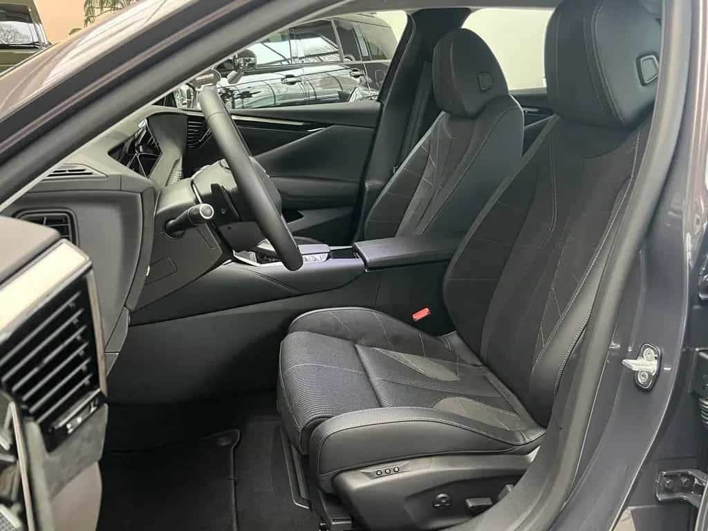 DS Automobiles DS4 1.2 Mild-Hybrid 136 Édition France RFK|AHK 04/2025-photo-12
