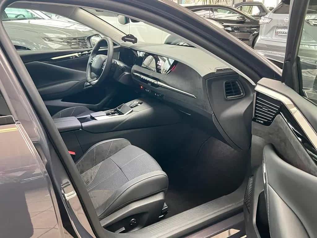 DS Automobiles DS4 1.2 Mild-Hybrid 136 Édition France RFK|AHK 04/2025-photo-14