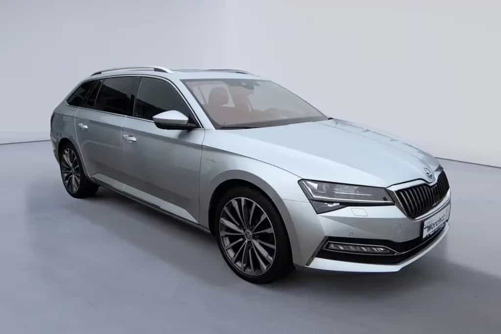 Skoda Superb Combi 2.0 TSI DSG 4x4 L&K STHZ+AHK 10/2023-photo-6