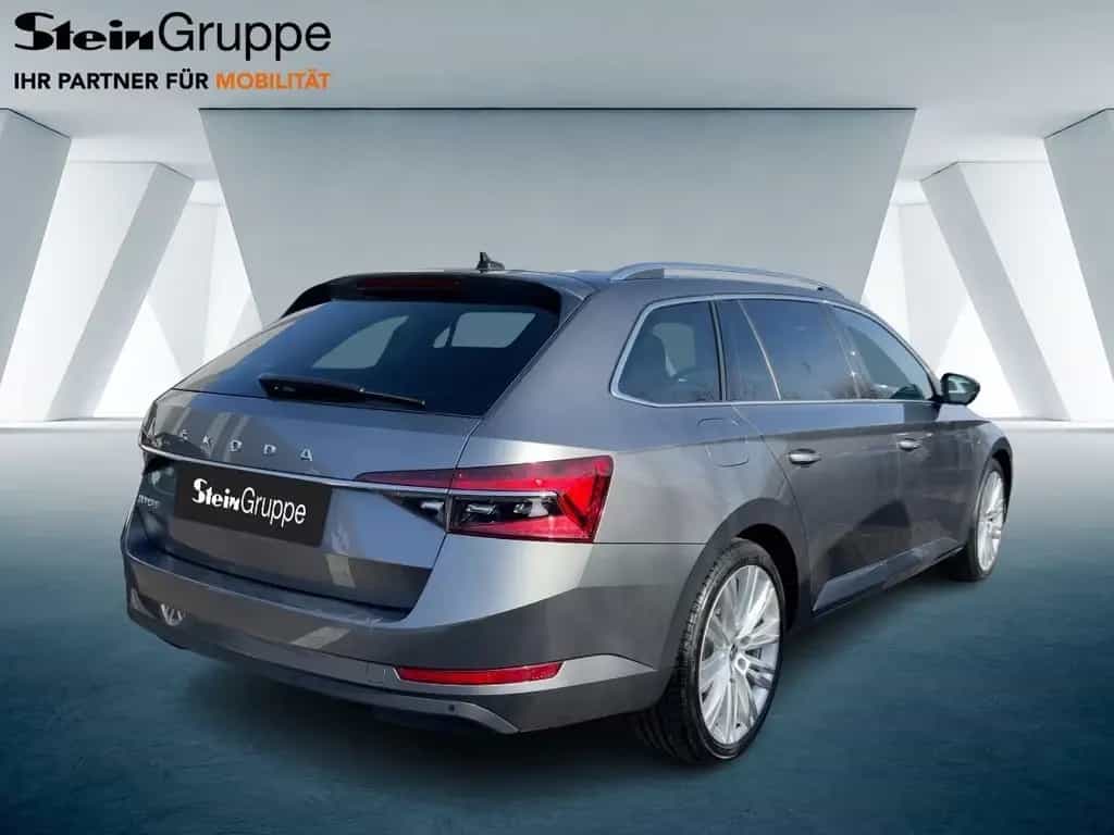 Skoda Superb Combi Style APP+DAB+AHK+VIRT+ACC+LED+NAVI 10/2022-photo-2