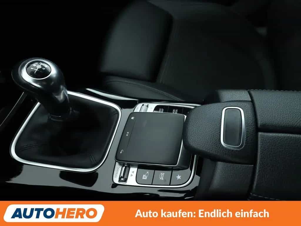 Mercedes-Benz A 180 A 180 Edition 19 Progressive*NAVI*TEMPO 12/2019-photo-22