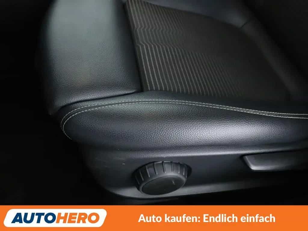 Mercedes-Benz A 180 A 180 Edition 19 Progressive*NAVI*TEMPO 12/2019-photo-26