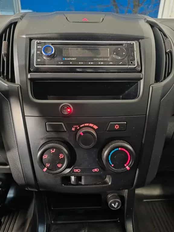 Isuzu D-Max 2.5 4WD 3 Seiten Kipper 3,5T AHK 05/2015-photo-16